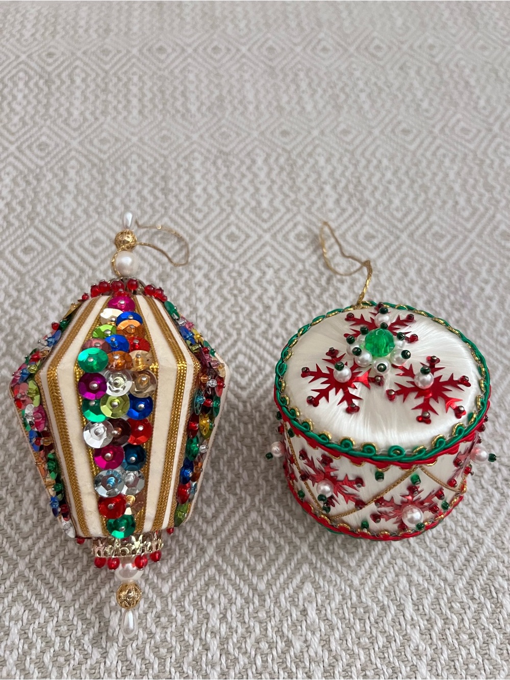 Beaded Holiday Ornament Set - Multicolor Sequins & Red Snowflake